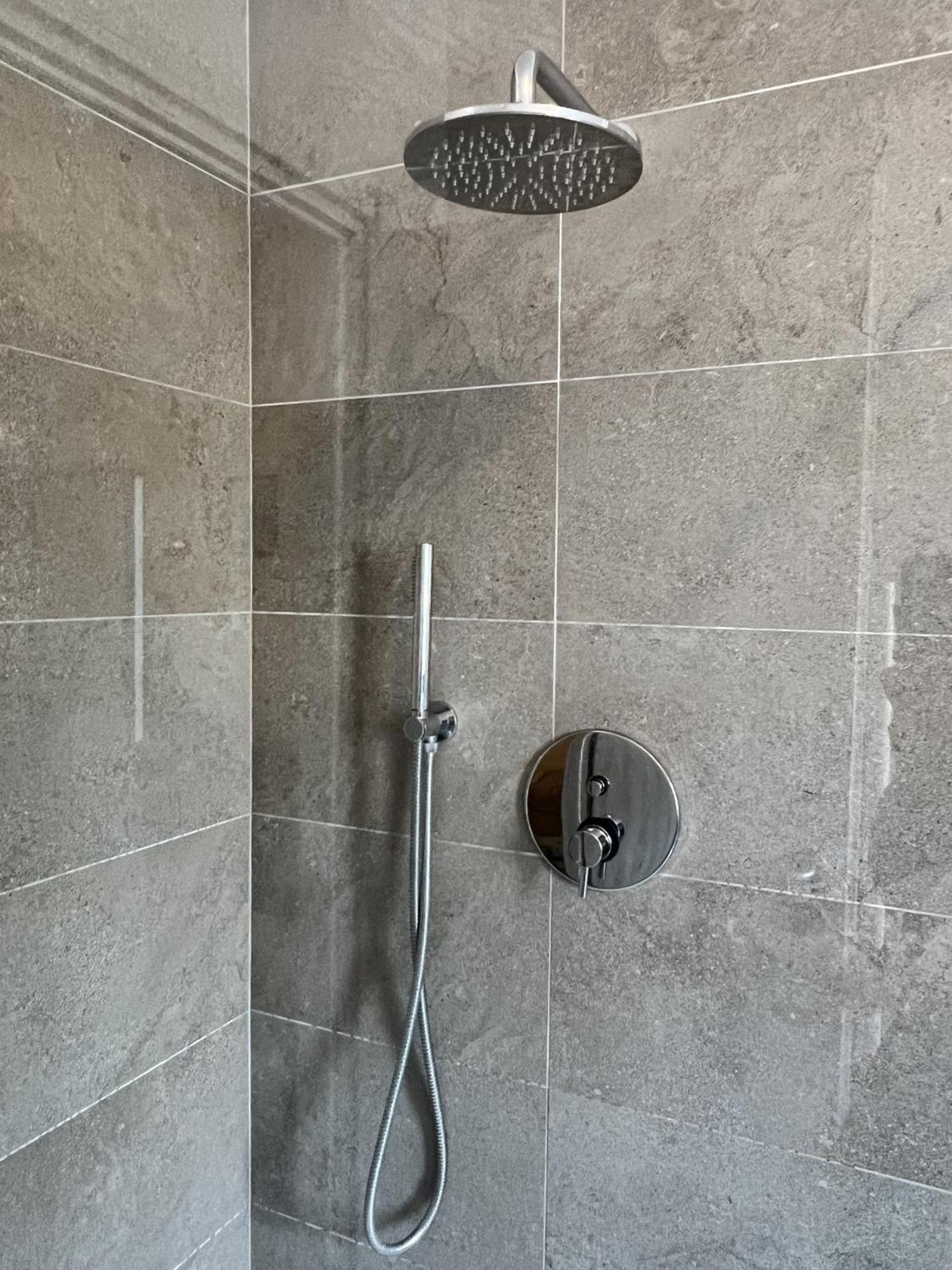 5 Viale Fano Apartment 里米尼 外观 照片